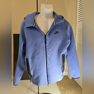 Nike Tech Sportswear Lavender Fleece Windrunner Full-Zip Hoodie – Size Medium